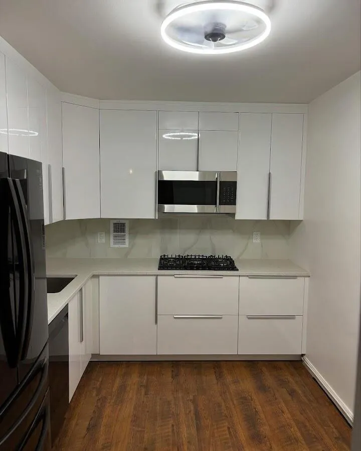 Renovated kitchen with quartz countertops in Eidson Road